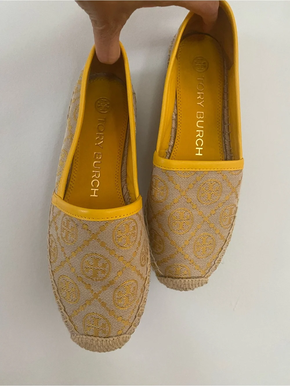 Tory Burch Goldfinch Yellow T Monogram Espadrilles size 6